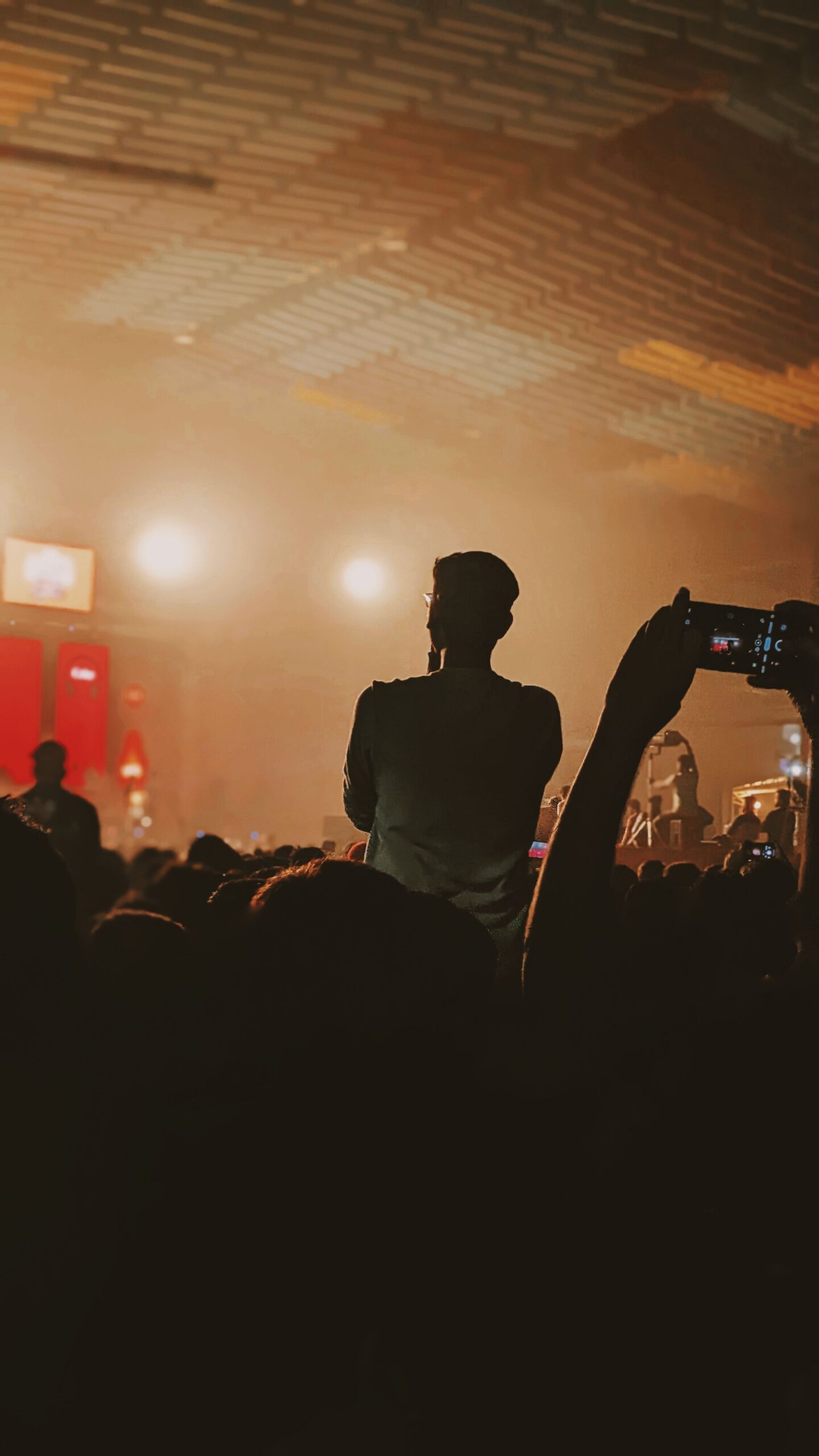 ENTERTAINMENT & TALENT